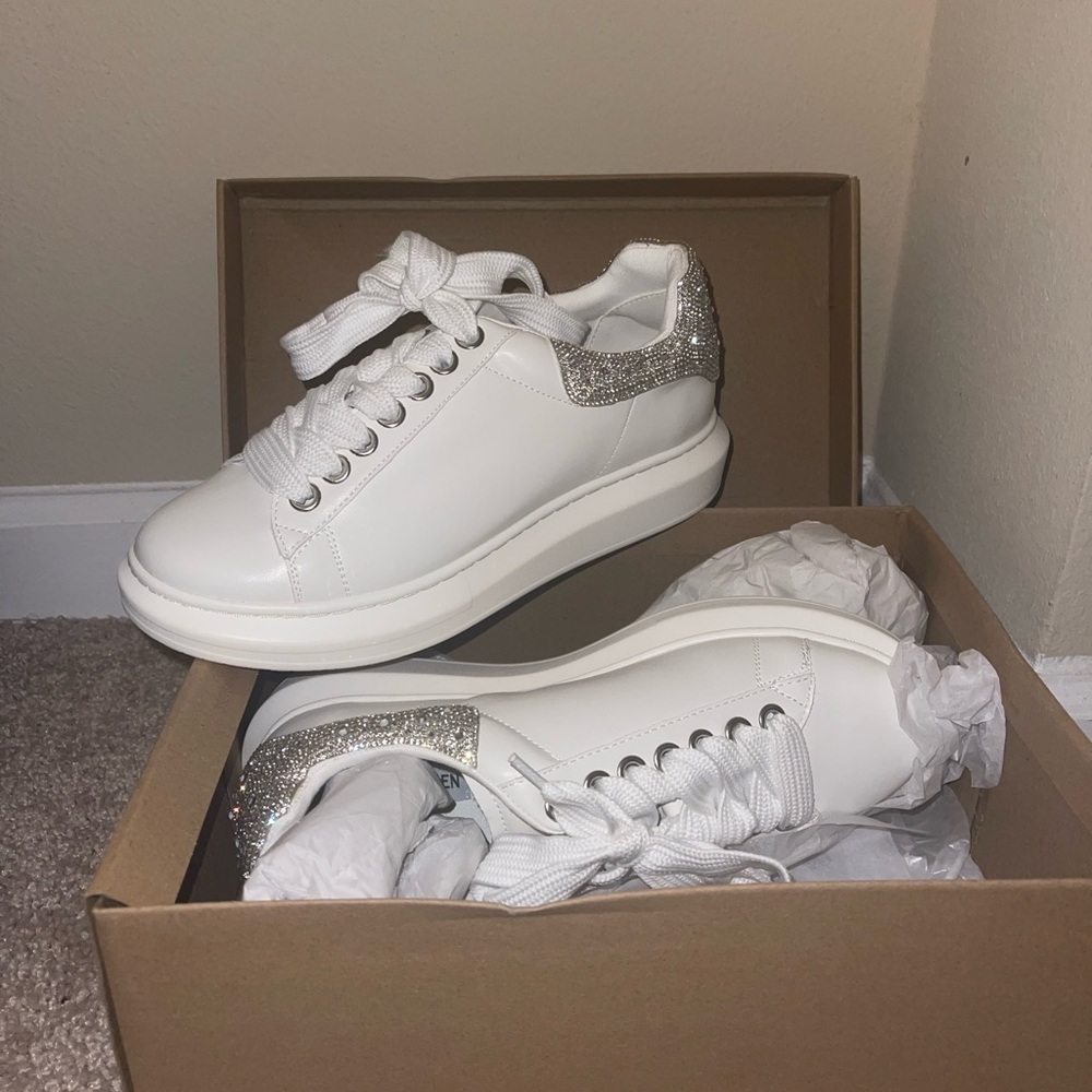 Steve Madden Gaines Rhinestone Sneaker